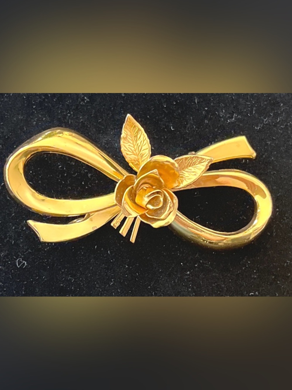 Coro Pegasus Gold-Tone Rose and Bow Brooch